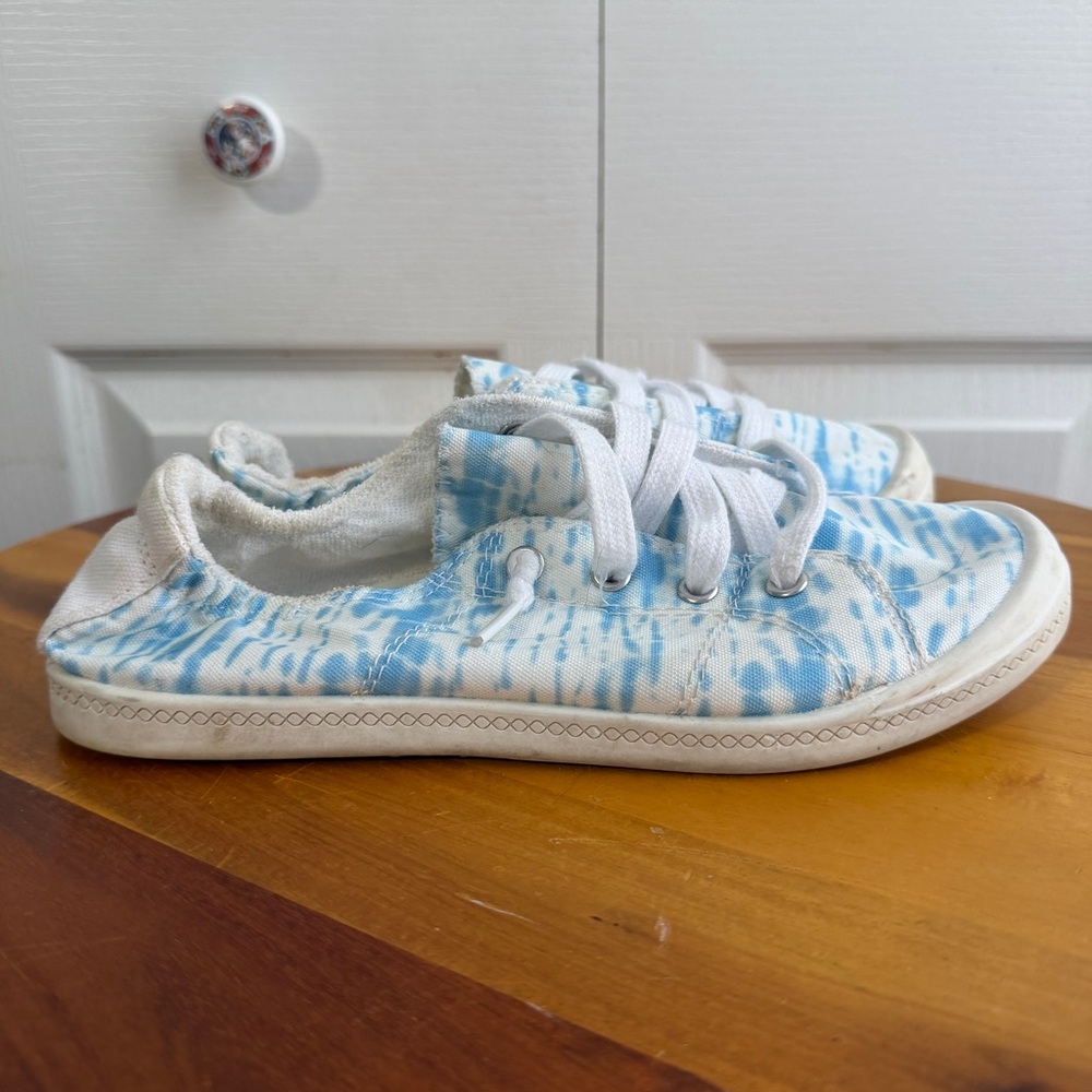 Time & Tru blue‎ white tie dye scrunch back shoes size 6